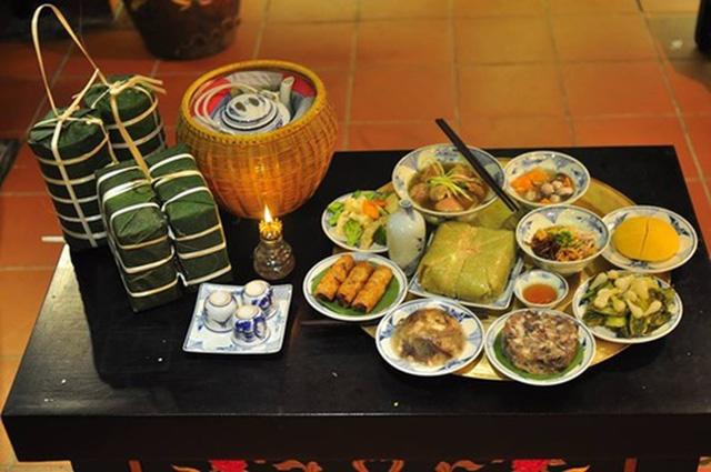 Năm Kỷ Hợi không nên cúng thịt lợn trong mâm cúng Giao thừa? - 1