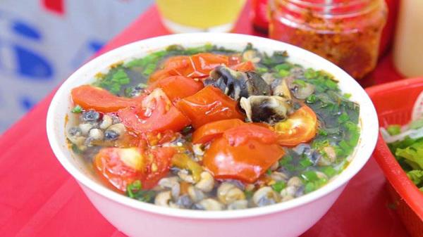 Chuyên gia dinh dưỡng “giải mã” lý do người dân ùn ùn kéo đến các quán bún ốc sau Tết - 2