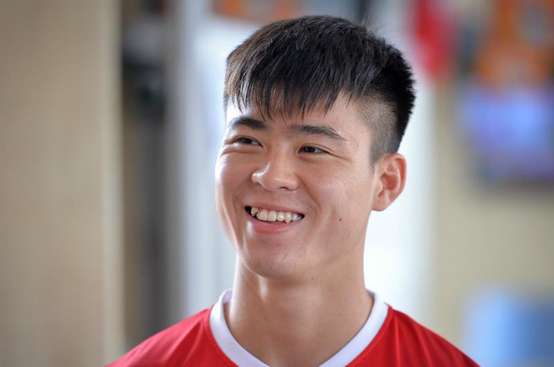 Duy Mạnh đã có một năm thi đấu thành công cùng các đồng đội trong tuyển bóng Việt Nam. Với bao kỳ tích, từ chung kết U23 châu Á, Top 4 Asiad, vô địch AFF Cup đến Top 8 Asian Cup 2019, Duy Mạnh chính là cái tên không thế thiếu trong dàn “Những con rồng vàng”.
