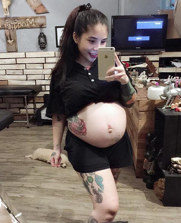 Mẹ Sài Gòn mang bầu phải uống 10 quả dừa/ngày, sau sinh lại amp;#34;rùng mìnhamp;#34; chịu cảnh rạch ngực - 2