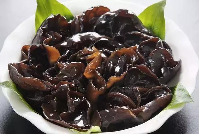 Xôn xao một gia đình 3 người mất mạng sau khi ăn tỏi nhưng chuyên gia lý giải sự thật - 4