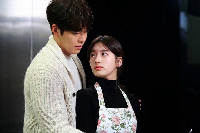 Về nhà giữa đêm, vợ chui vào giường ngủ với chồng nhưng vừa lật chăn ra thì tá hỏa - Ảnh 1. Về nhà giữa đêm, vợ chui vào giường ngủ với chồng nhưng vừa lật chăn ra thì tá hỏa - Ảnh 1.