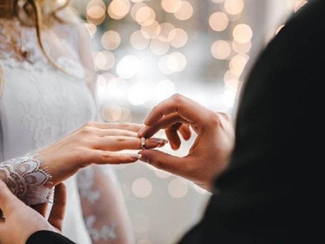 Được bạn trai cầu hôn, cô gái từ chối phũ phàng vì lý do không ngờ