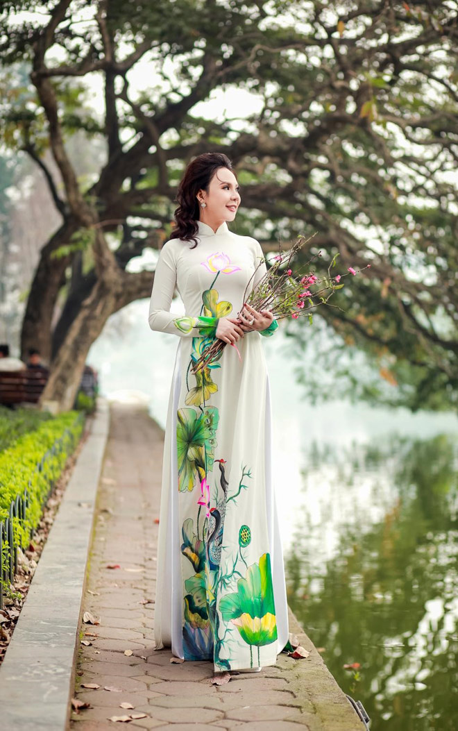 Hoa hậu Lê Đỗ Minh Thảo khoe sắc rạng rỡ trong bộ ảnh xuân tại Hà Nội - 2