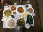 Bếp Eva - Mâm cỗ Tết 5 người 4 triệu "căng mắt soi toàn món rẻ", biết lý do ai cũng gật gù