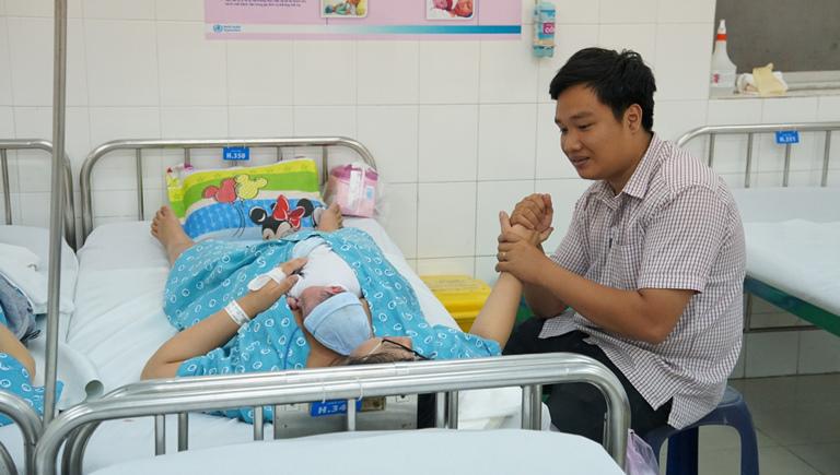 nhung em be ‘heo vang’ dau tien cua nam ky hoi - 6