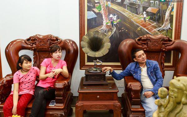 Sao Việt kể chuyện xông đất: Người trả amp;#34;cát-xêamp;#34; 3 tỷ, kẻ amp;#34;ai xông cũng đượcamp;#34; - 2