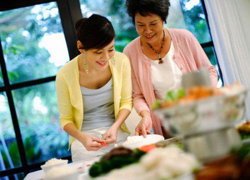 Sáng mùng 1 đã đánh vỡ bát đũa, nàng dâu mới sợ mất mật - Ảnh 2. Sáng mùng 1 đã đánh vỡ bát đũa, nàng dâu mới sợ mất mật - Ảnh 2.