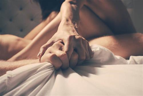 "yeu" 7 lan mot dem, chang trai nhan cai ket dang - 1