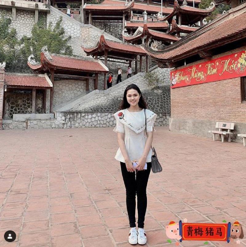 Đăng ảnh đi chùa cùng trang phục lịch sự, bạn gái Duy Mạnh vô cớ bị xúc phạm nhan sắc - 3