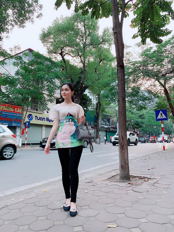 Đăng ảnh đi chùa cùng trang phục lịch sự, bạn gái Duy Mạnh vô cớ bị xúc phạm nhan sắc - 7