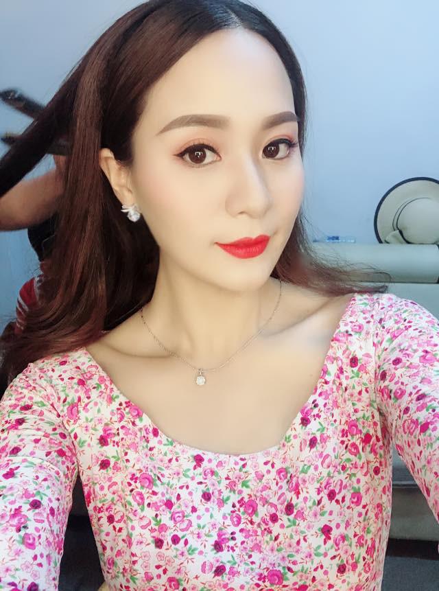 Đọ nhan sắc tuyệt đẹp 4 nàng con nuôi của Hoài Linh và dàn nghệ sĩ đình đám Vbiz - 4