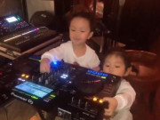 Clip Eva - Con trai Tuấn Hưng trổ tài làm DJ, nhún nhảy điệu nghệ chuẩn con nhà nòi