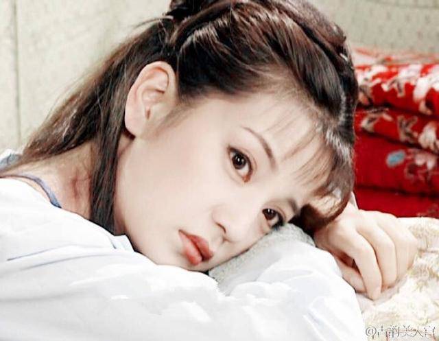 Hình ảnh mặt tròn má phính thời thiếu nữ của Triệu Vy ăn đứt mỹ nhân cằm Vline bây giờ - 10