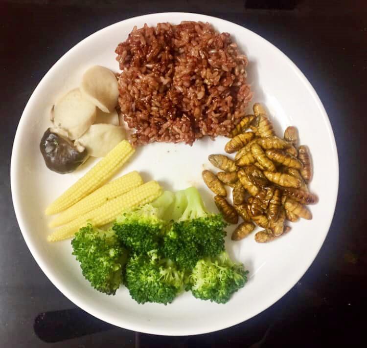 cham bo tieu duong, con gai nau an dung che do, sau 1 thang chi so tut phang phang - 7