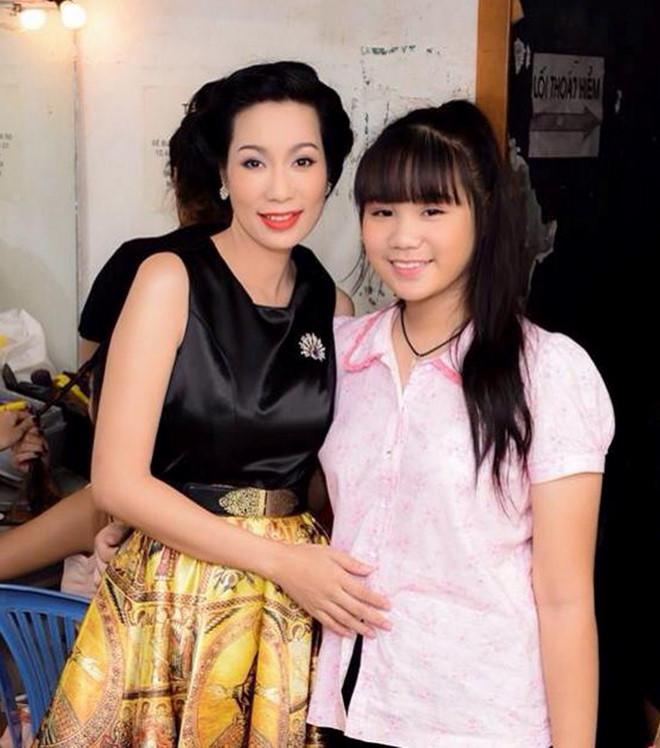 Mới ngày nào mũm mĩm, con gái Trịnh Kim Chi amp;#34;lột xácamp;#34; thành thiếu nữ đẹp phổng phao - 2