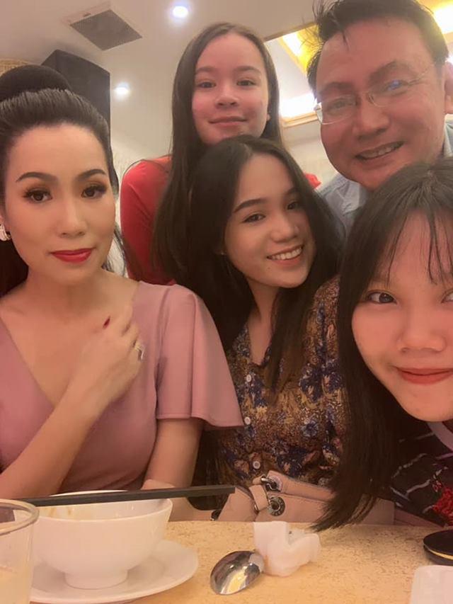 Dậy thì thành công, con của NSƯT Trịnh Kim Chi và 3 bé gái này gây choáng vì... quá đẹp - 14