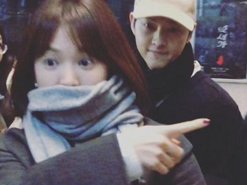 Ngôi sao 24/7: Lý do xuất hiện tin Song Joong Ki bỏ Song Hye Kyo khiến fan ngã ngửa