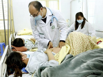 Bệnh nhân bị biến chứng viêm não khi mắc sởi, bác sĩ cảnh báo dấu hiệu cần đến viện ngay
