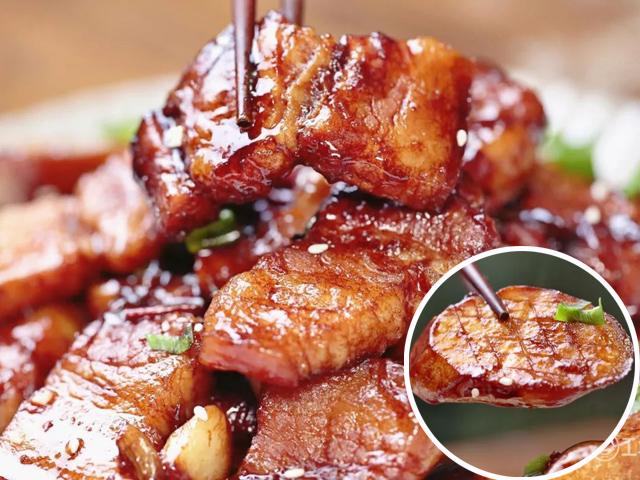 Vô tình kho thịt lợn với thứ này rồi dọn lên mâm bỗng trở thành món gây nghiện