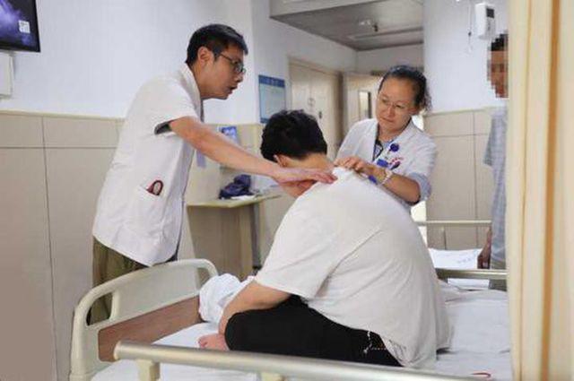 cau be 13 tuoi thiet mang vi tieu duong, thu pham thuc su la thuc pham ma tre thich - 1