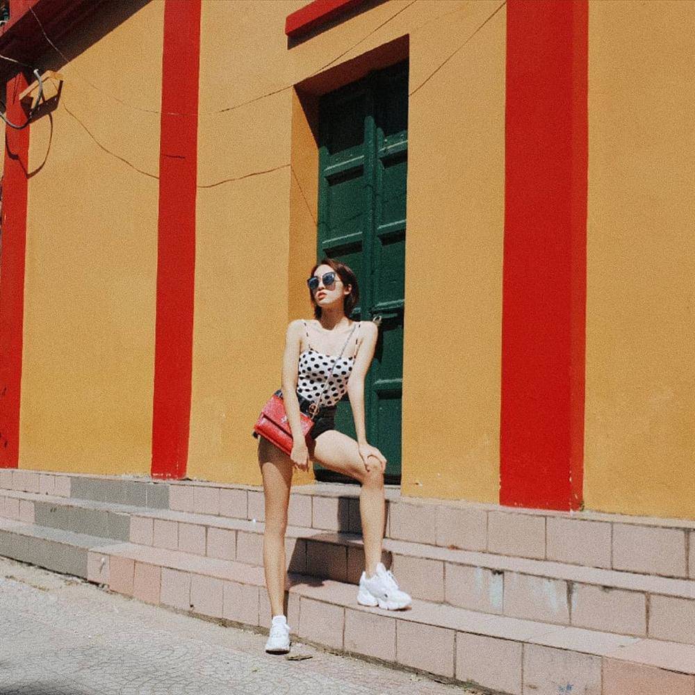 sac voc goi cam cua dan hot girl du con cai due hue van xinh “mon con mat” - 6