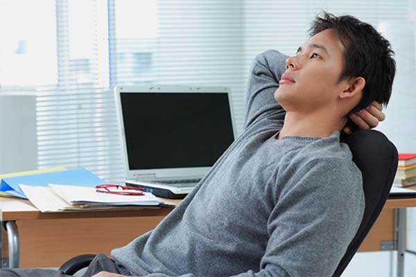 Đến nhà bạn gái, tôi choáng váng khi nhìn thấy bức ảnh cô ấy chụp tình cũ - 1