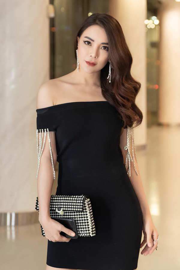 5 tháng sau sinh, Hoa khôi Đất Mũi lấy lại vòng eo 56cm và sự thật bất ngờ - 1