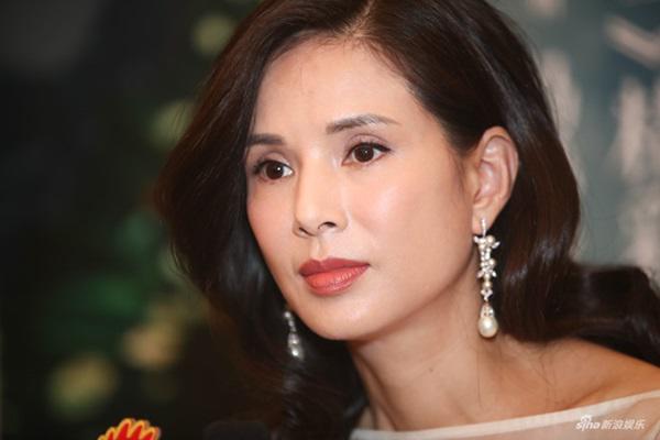 Không hổ danh là amp;#34;Tiểu Long Nữ đẹp nhất màn ảnhamp;#34;, Lý Nhược Đồng khoe vẻ đẹp amp;#34;bất lãoamp;#34; - 6