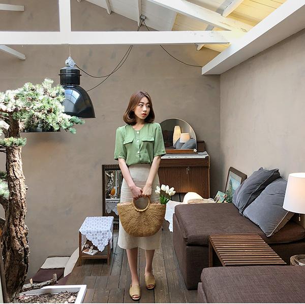 Sợ chân váy bút chì dìm dáng, chị em công sở nhất định amp;#34;kết thânamp;#34; kiểu chân váy này đi - 8
