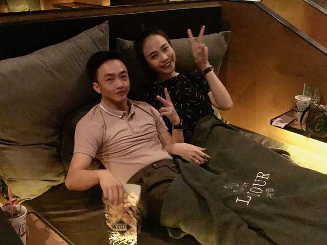 Sao Việt 24h: Cường Đô La và Đàm Thu Trang đắp chăn tình cảm khi xem phim