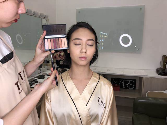 Giấu nhẹm gò má cao amp;#34;khó ưaamp;#34; bằng cách cực kì đơn giản, nàng nào vụng lắm cũng làm được - 7