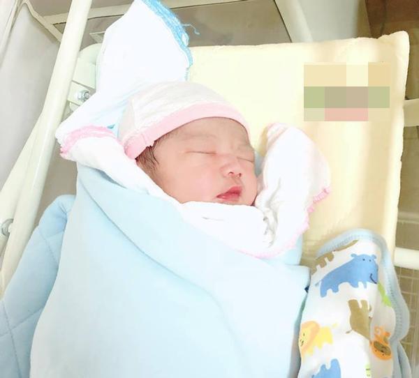 Mẹ trẻ đăng một bức ảnh, chị em bỉm sữa thốt lên: amp;#34;Bầu bí tàn phá cơ thể ghê quá!amp;#34; - 5