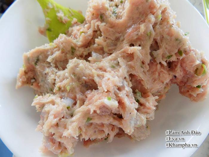 khong sot dau nhoi thit voi ca chua, dem sot voi thu nay huong vi khac biet han - 2