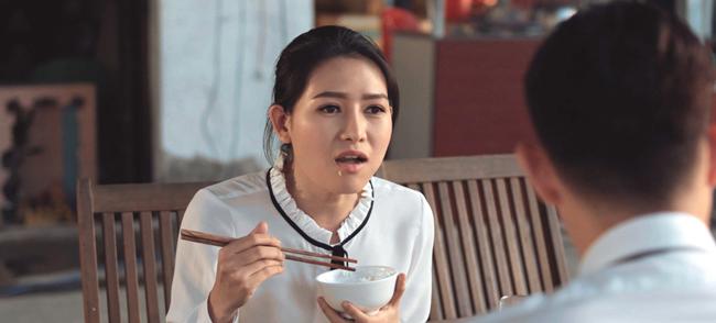 Huy Khánh đã có vợ con, bạn diễn của anh vẫn chẳng ngại ngùng khi cùng đóng cảnh nóng - 3