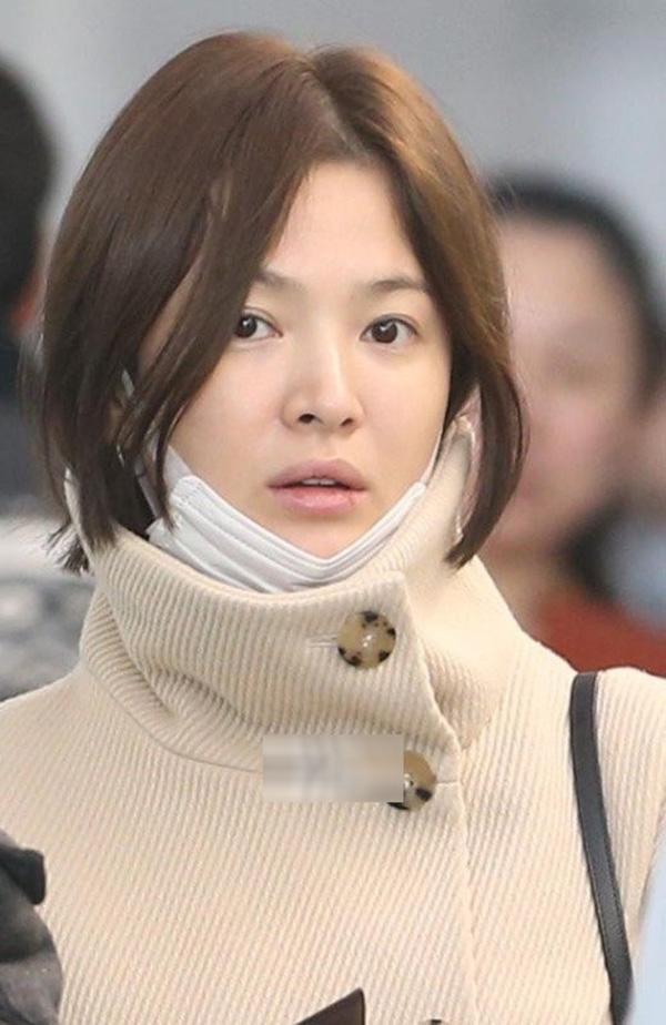 Shock trước hình ảnh soi kỹ làn da của Song Hye Kyo, ai nấy đều chẳng nói nên lời bởi... - 10