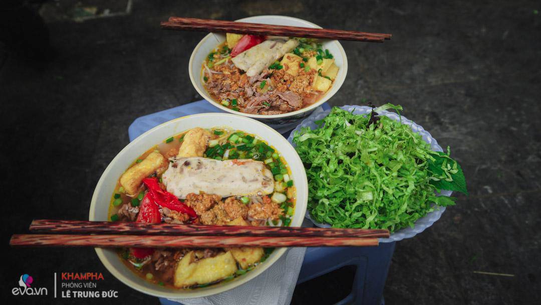 7 quán bún đầy ắp riêu vừa ngon vừa rẻ khỏi chê ở Hà Nội - 1