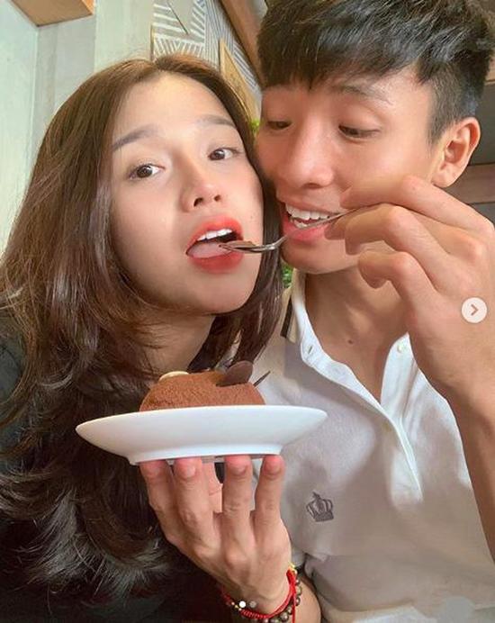 Cùng người yêu ủng hộ phim Ngô Thanh Vân, bạn gái Bùi Tiến Dũng bất ngờ bị amp;#34;ném đáamp;#34; - 3