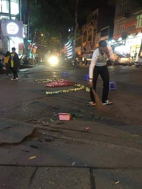 Nến hoa lãng mạn như ngôn tình vẫn bị từ chối, chàng trai tức tối: “Em nghĩ trốn được anh?” - 1