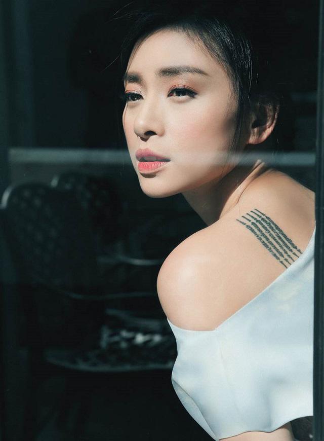 Trái với vẻ lam lũ trên phim, “Hai Phượng” ngoài đời khiến đàn ông điêu đứng bởi nhan sắc - 2
