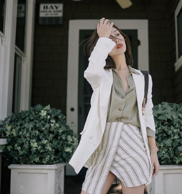 Áo len không được áo cộc không xong, nhất định diện áo blazer theo 2 combo này ngày trở gió - 12