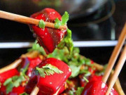 Bếp Eva - Top 5 món ăn người Trung Quốc thích ăn nhưng du khách lại "chạy mất dép"
