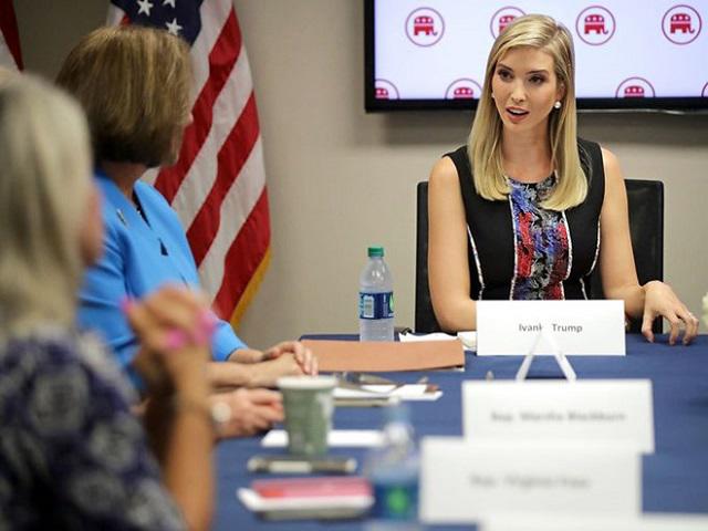 Nhan sắc Ái nữ được ông Trump yêu quý nhất: Mẹ 3 con xinh đẹp, quyền lực vạn người mê - 3