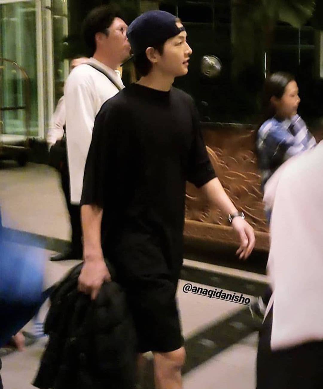 Ngôi sao 24/7: amp;#34;Hoang đườngamp;#34; như chuyện Song Joong Ki phản bội Song Hye Kyo vì người này - 3