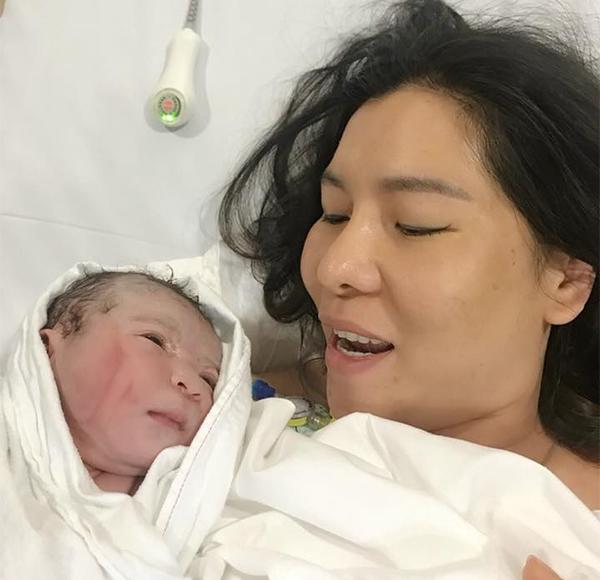 “Nữ hoàng tốc độ” từng được tặng nhà 24 tỷ kể chuyện đi đẻ cấu chảy máu tay chồng Tây - 2