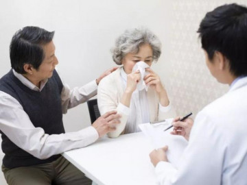 Hai vợ chồng bị ung thư ruột, ba mẹ con bị ung thư gan đều vì chung một thói quen