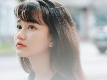 Vẻ trong veo của thiên thần được chọn giữa 1400 người, khiến dân mạng thi nhau xin thông tin