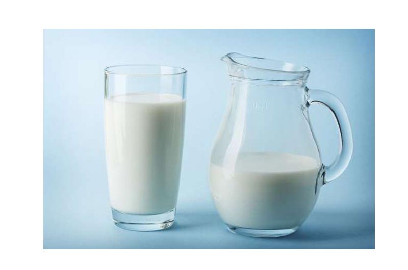 6. Sữa tươi: Sữa mua từ siêu thị là thanh trùng, nhưng có những người uống và làm phô mai từ sữa tươi. Sữa chưa được tiệt trùng hoặc thanh trùng có nhiều khả năng chứa salmonella, E. coli và listeria.
