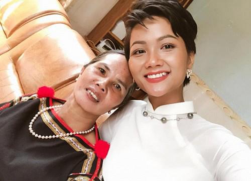 h'hen nie mua trang suc 80 trieu tang me, ai cung cam dong khi biet cau chuyen dang sau - 3