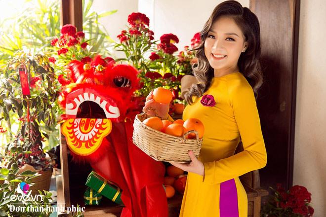 Nữ ca sĩ làm mẹ đơn thân tuổi 23, đi đẻ một mình, vừa sinh con vừa lau nước mắt - 13